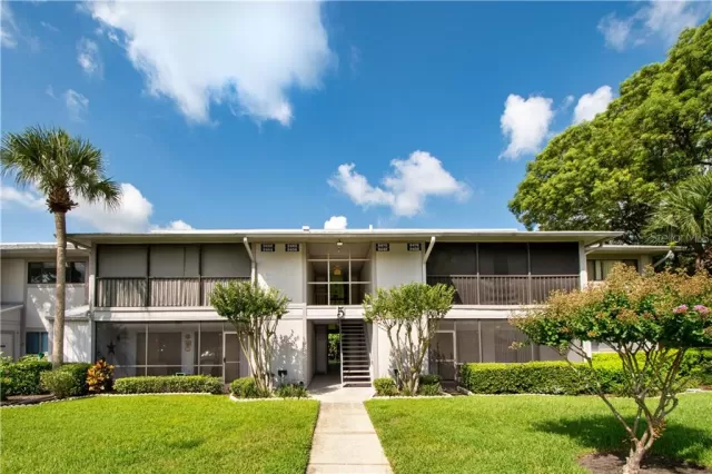 MLS: O5877554 Condo For Sale