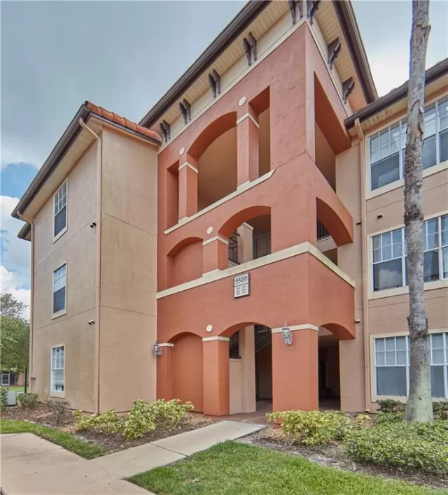 MLS: O5879050 Condo For Sale