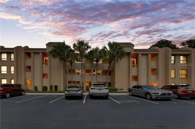 MLS: O5879544 Condo For Sale