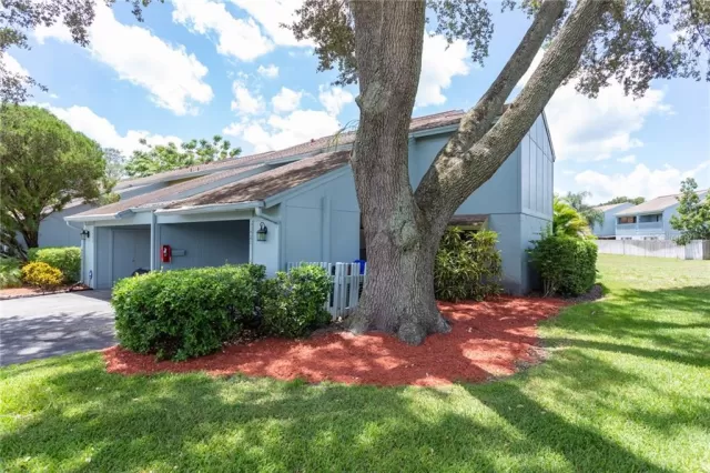 MLS: O5881279 Condo For Sale