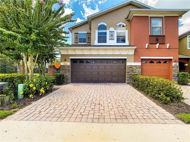 MLS: O5881612 Condo For Sale