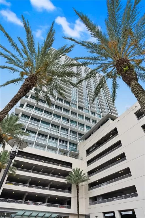 MLS: O5881720 Condo For Sale