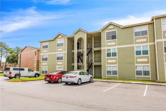MLS: O5882734 Condo For Sale