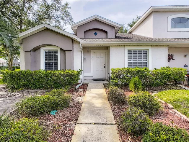 MLS: O5883260 Condo For Sale