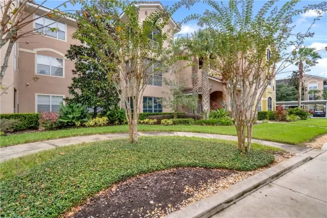 MLS: O5884005 Condo For Sale