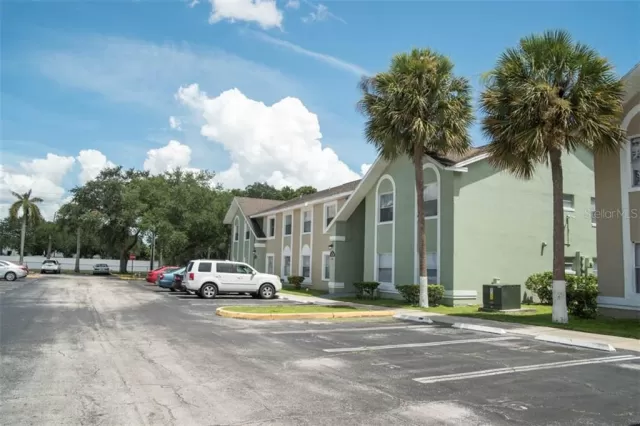 MLS: O5884128 Condo For Sale