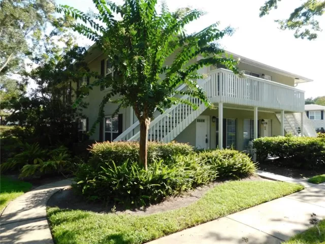 MLS: O5884157 Condo For Sale