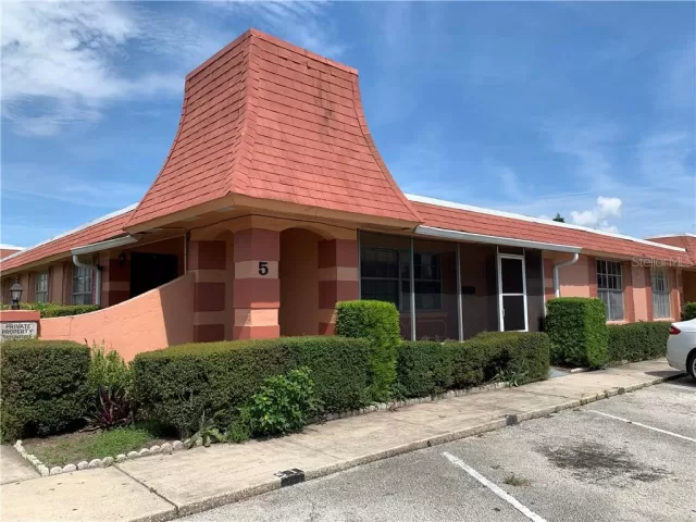 MLS: O5884181 Condo For Sale