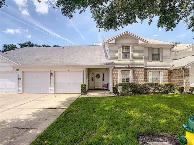 MLS: O5884597 Condo For Sale