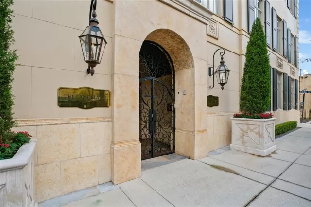 MLS: O5884742 Condo For Sale