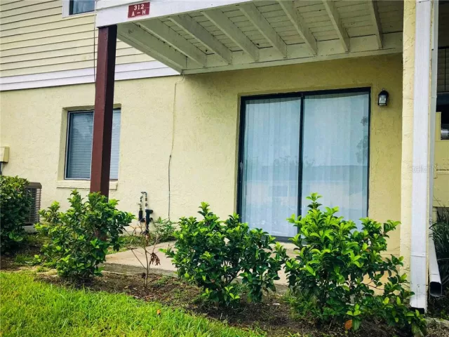 MLS: O5884886 Condo For Sale