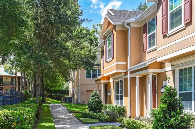 MLS: O5885074 Condo For Sale