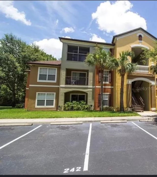 MLS: O5885082 Condo For Sale