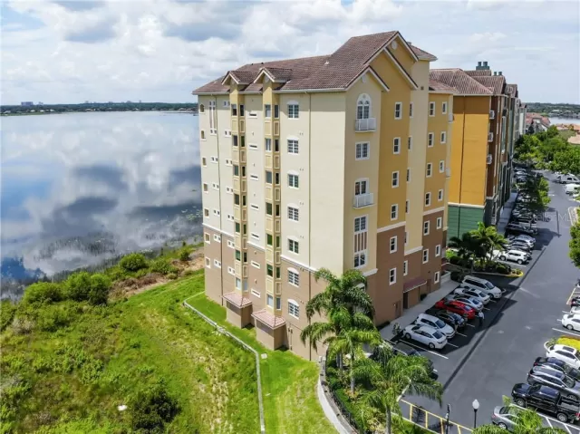 MLS: O5885168 Condo For Sale