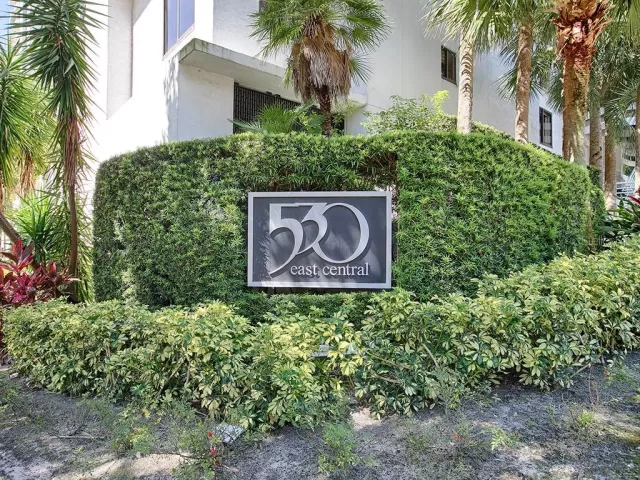 MLS: O5885531 Condo For Sale