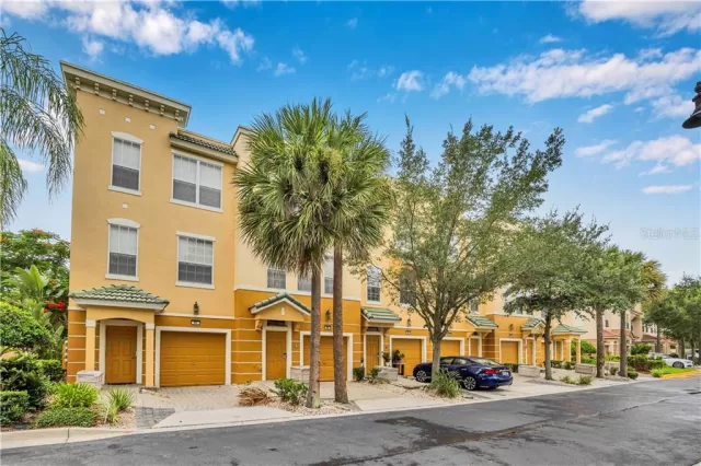 MLS: O5885610 Condo For Sale