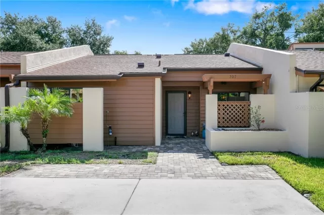 MLS: O5885947 Condo For Sale