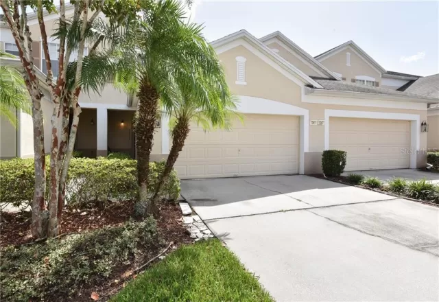 MLS: O5886309 Condo For Sale