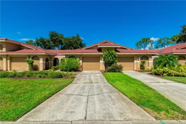 MLS: O5888634 Condo For Sale