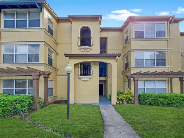 MLS: O5889758 Condo For Sale