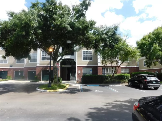 MLS: O5893487 Condo For Sale