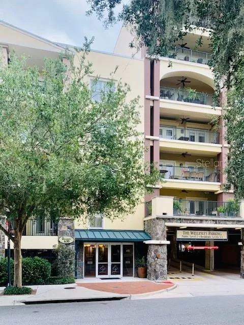 MLS: O5893659 Condo For Sale