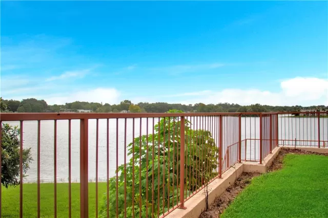 MLS: O5893977 Condo For Sale