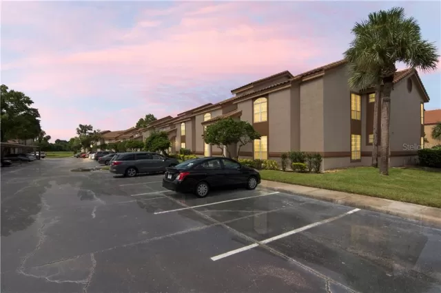 MLS: O5894755 Condo For Sale