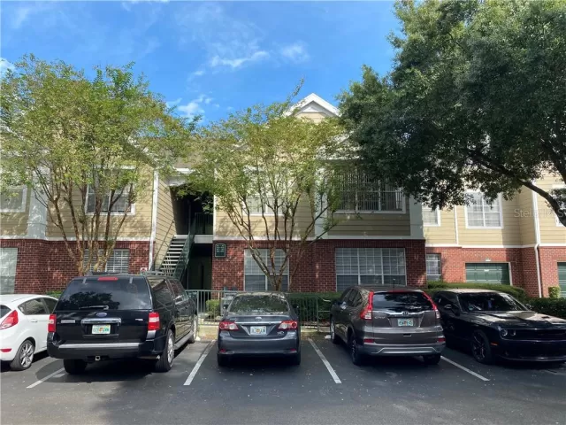 MLS: O5895381 Condo For Sale