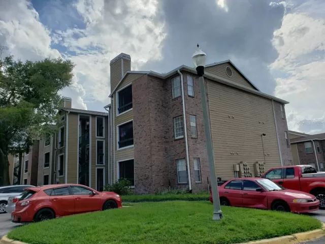 MLS: O5897878 Condo For Sale