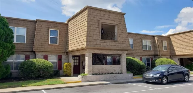 MLS: O5898180 Condo For Sale