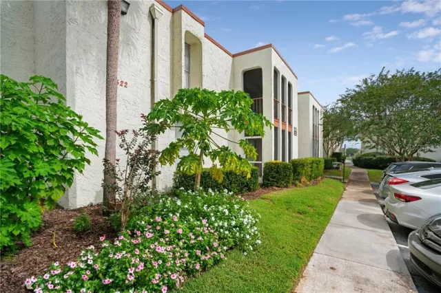 MLS: O5900781 Condo For Sale