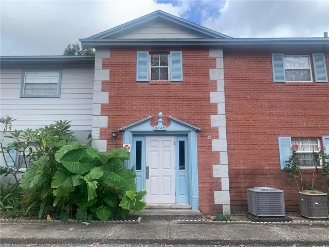 MLS: O5901599 Condo For Sale