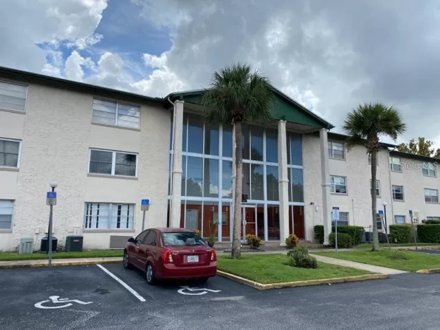 MLS: O5902200 Condo For Sale