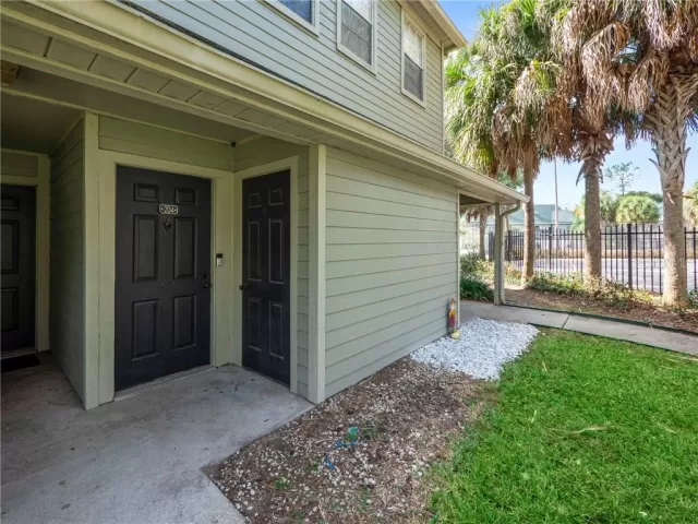 MLS: O5903808 Condo For Sale