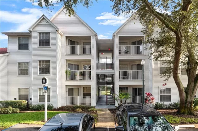 MLS: O5904838 Condo For Sale
