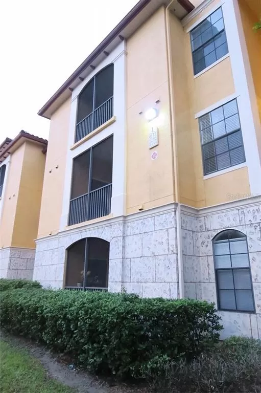 MLS: O5905552 Condo For Sale