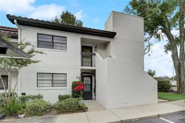 MLS: O5910489 Condo For Sale