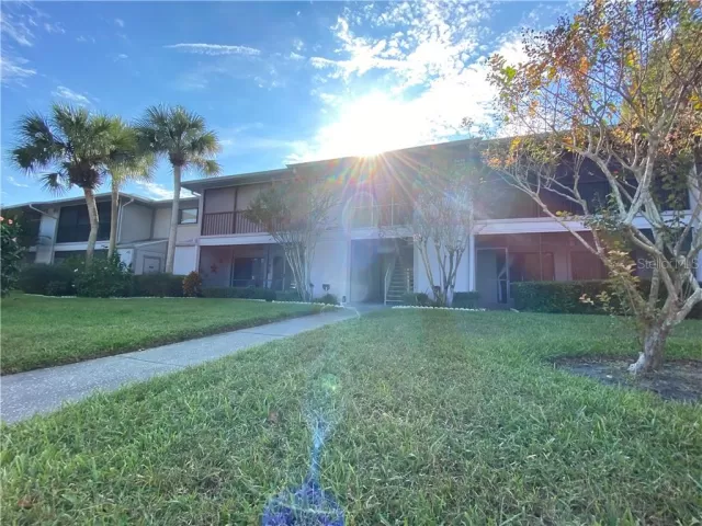 MLS: O5910589 Condo For Sale