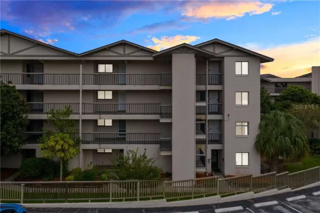 MLS: O5910692 Condo For Sale