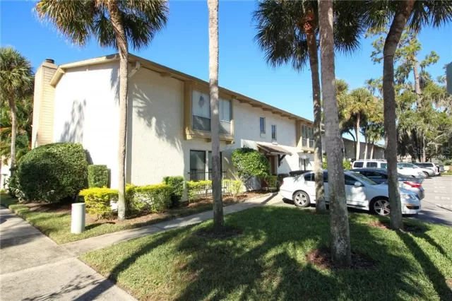 MLS: O5910918 Condo For Sale