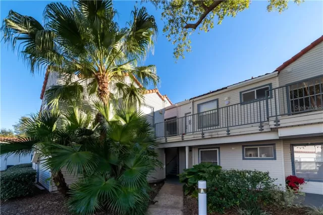 MLS: O5912840 Condo For Sale