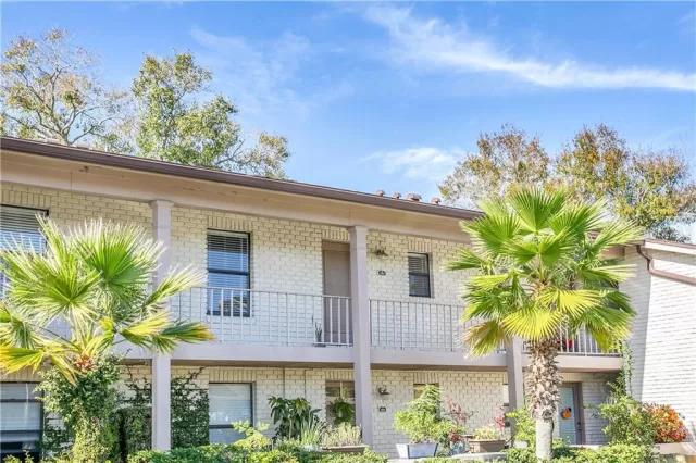 MLS: O5913104 Condo For Sale