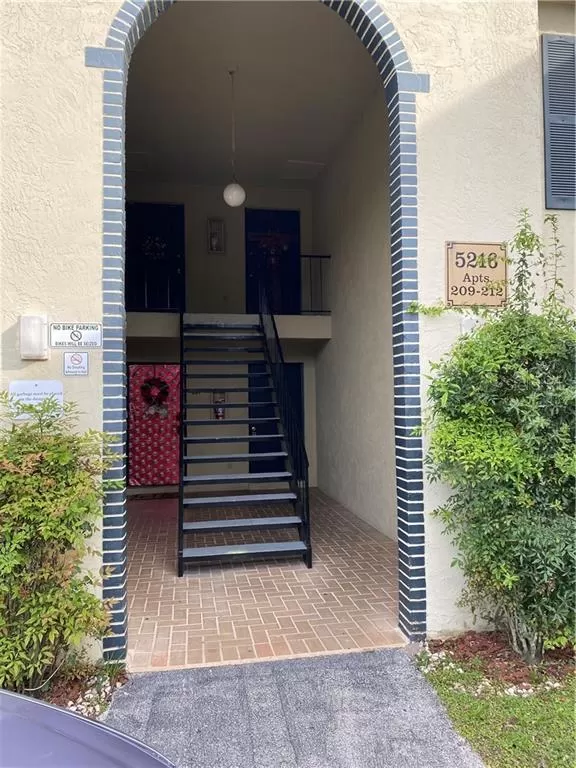 MLS: O5913404 Condo For Sale