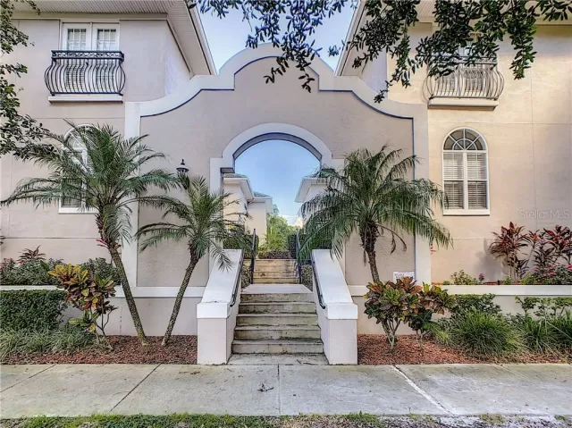 MLS: O5914194 Condo For Sale