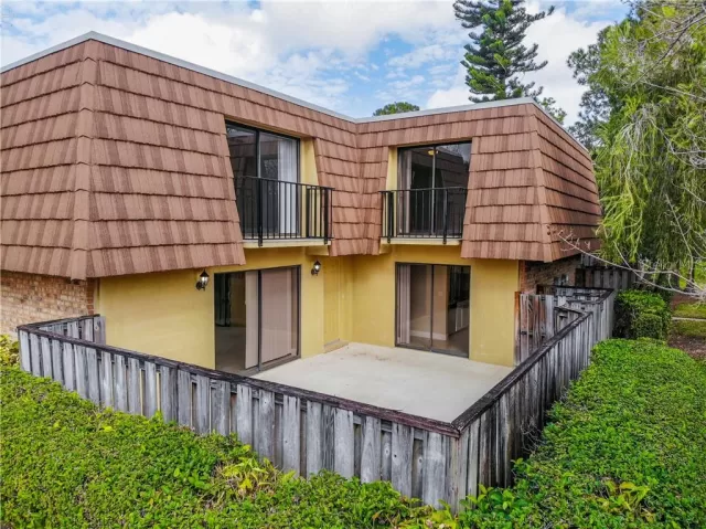 MLS: O5914304 Condo For Sale