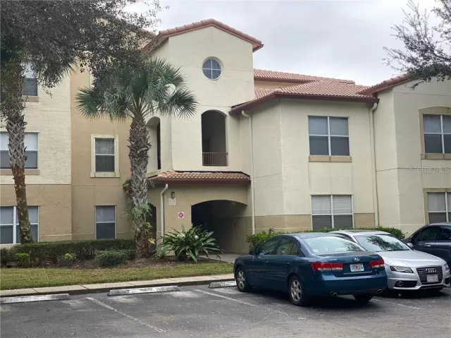 MLS: O5914316 Condo For Sale