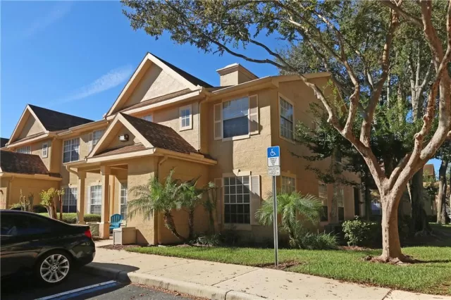 MLS: O5914438 Condo For Sale