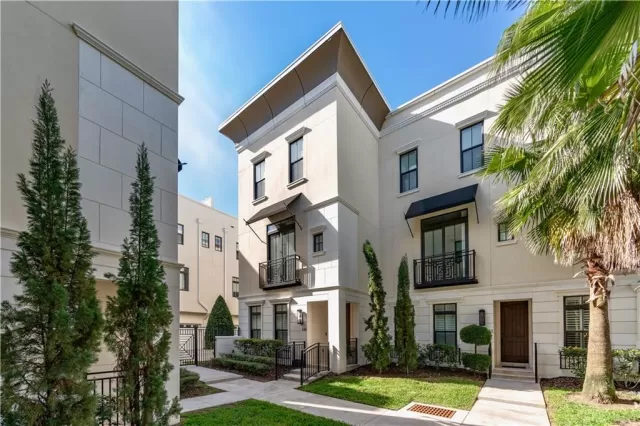 MLS: O5915057 Condo For Sale