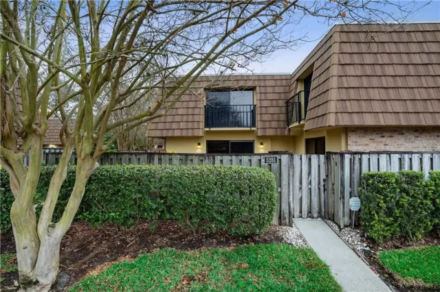 MLS: O5916898 Condo For Sale